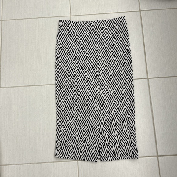 High waisted skirt - Picture 2 of 5